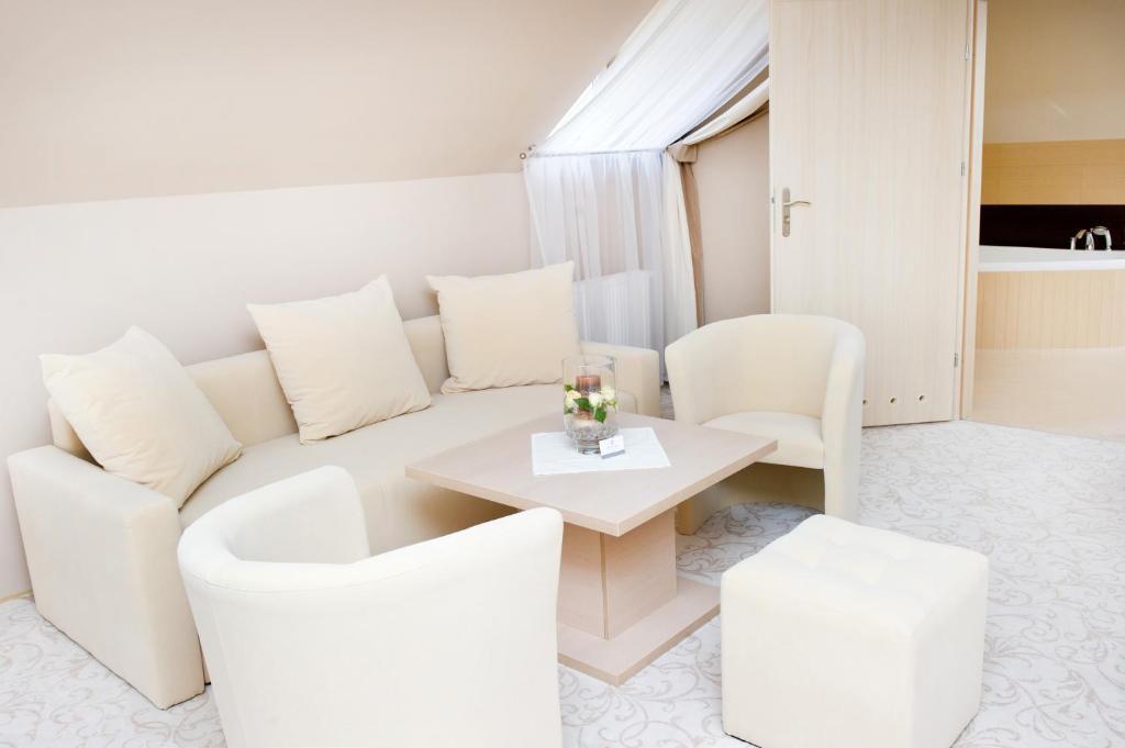 Hotel Hibiskus Boguchwała Zimmer foto